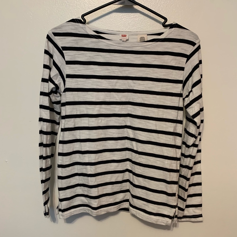 Black and White Striped Levi’s Top
